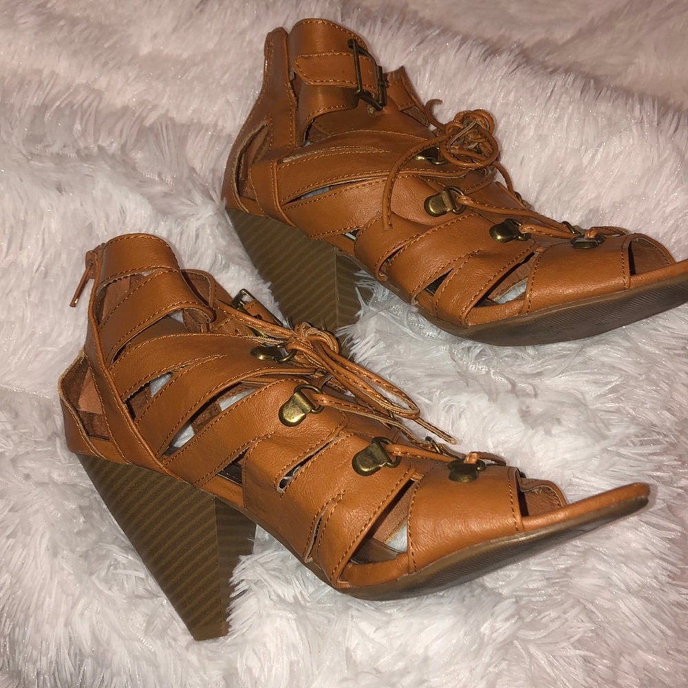 Open toe - Picture 3 of 3